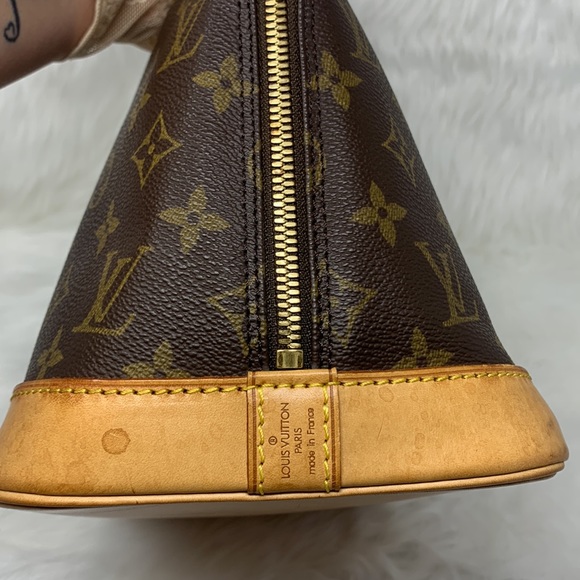 Authentic Louis Vuitton Alma PM Monogram Datecode: BA0996 - Picture 3 of 15